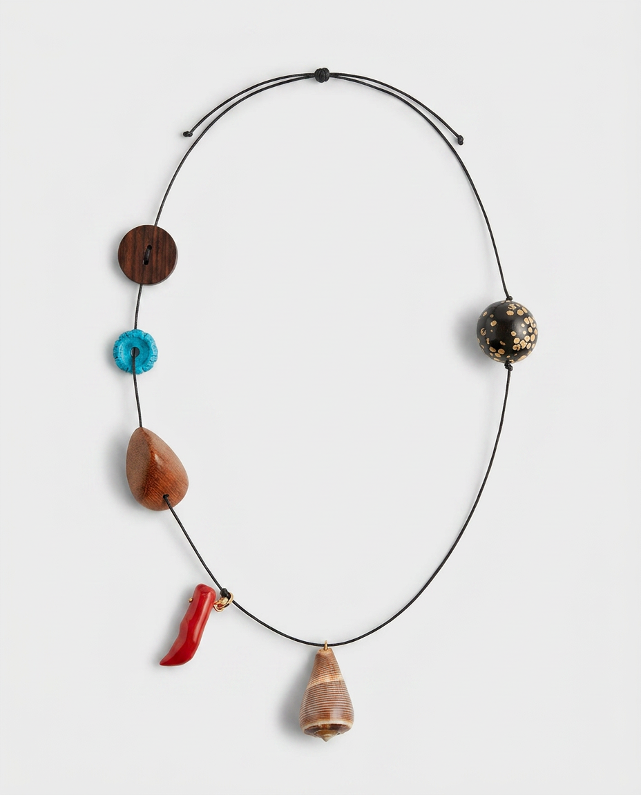 Timeless Pearly Necklace